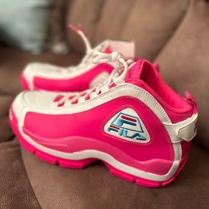 NWT women size 10 FILA Grant Hill 2 Basketball Sneaker